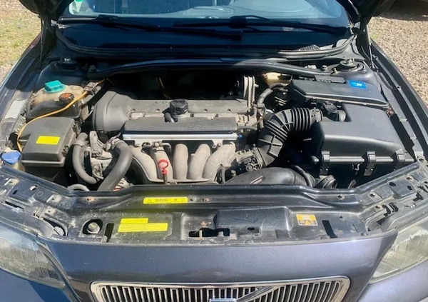 Volvo V70 cena 12900 przebieg: 250000, rok produkcji 2002 z Warszawa małe 154